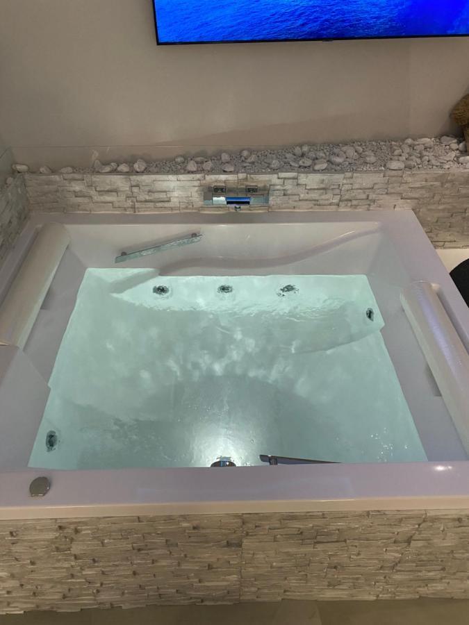 Michy Apartment Napoli Dış mekan fotoğraf